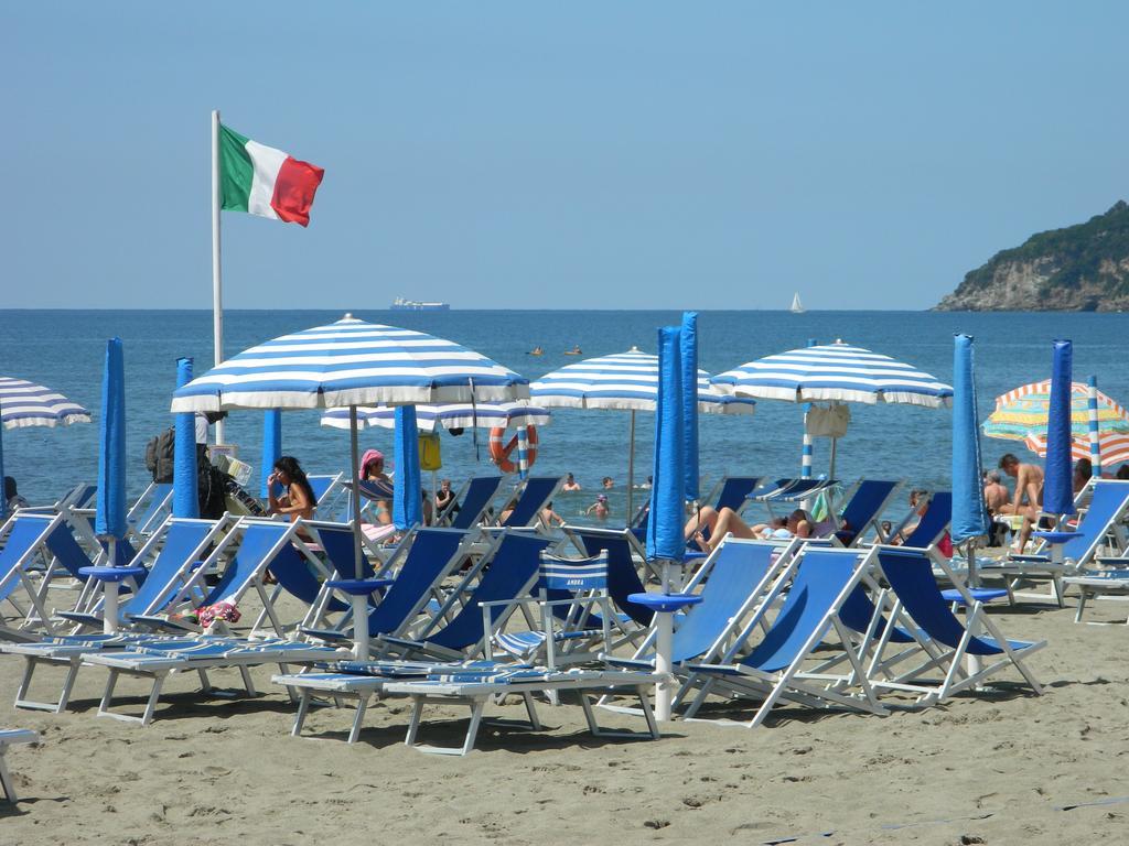 Affittacamere Ambra Marinella di Sarzana Kültér fotó